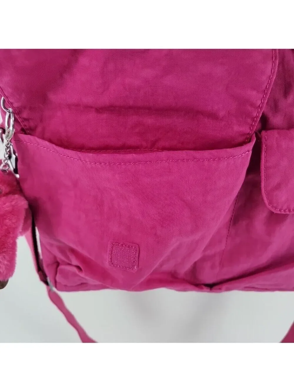 💗 Kipling Pink Messenger Bag w/ Monkey Charm – Cute, Lightweight & Ready to Go!